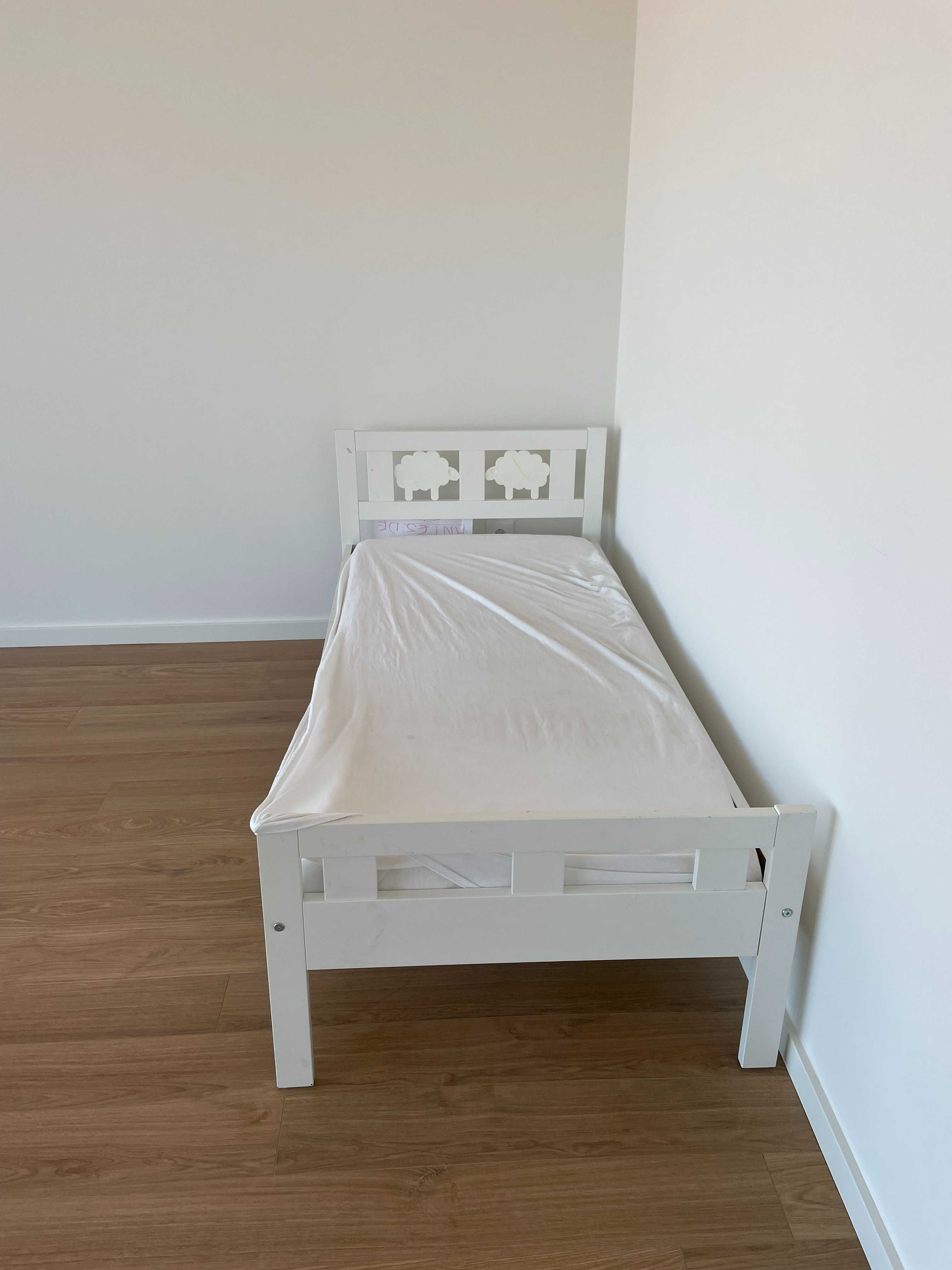Cama Infantil e colchão em Excelente Estado