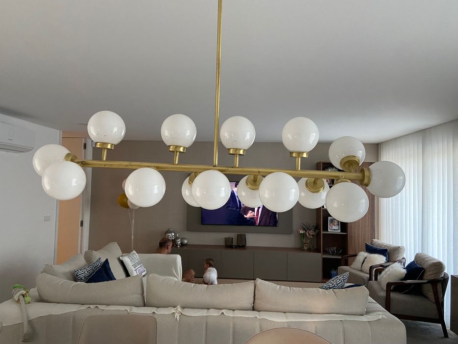Candeeiro de sala dourado