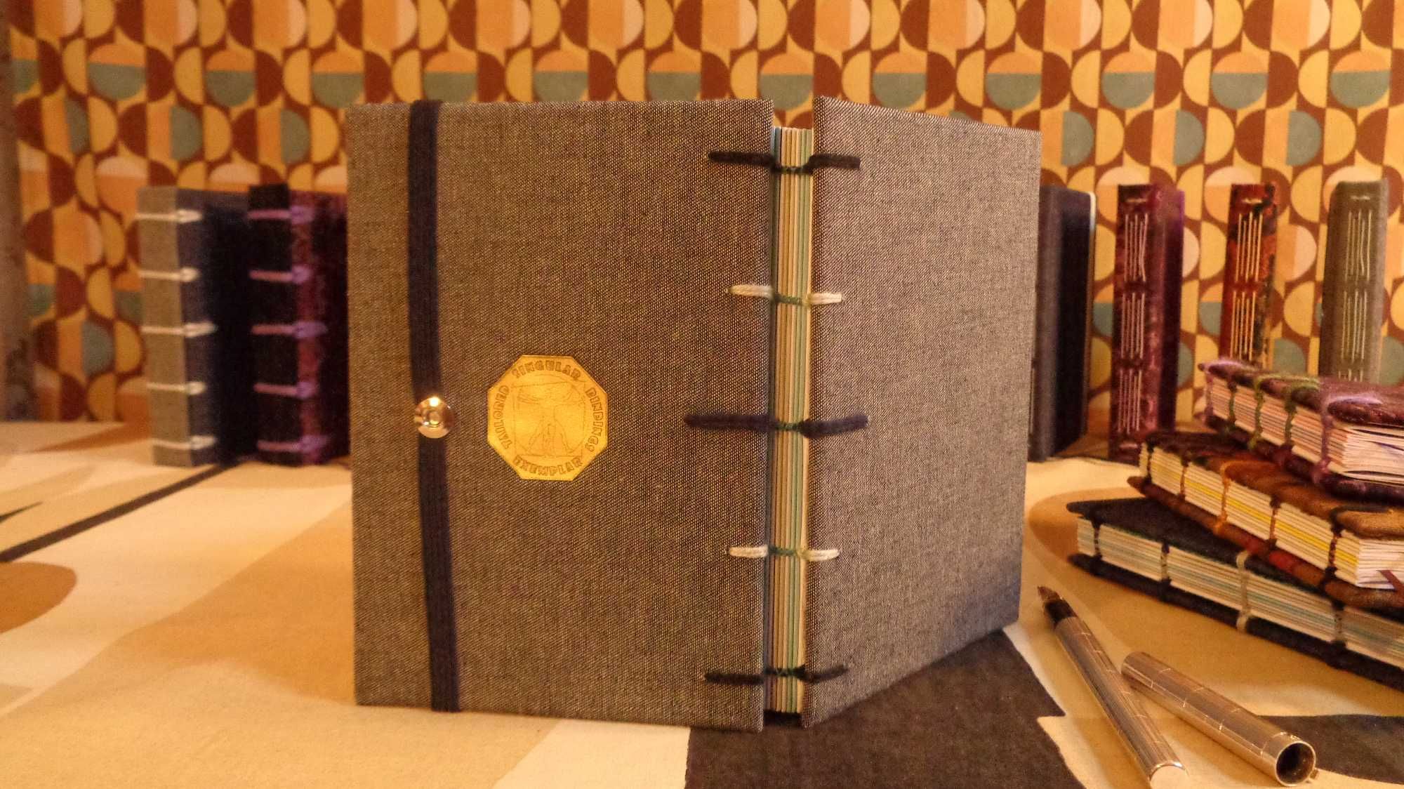 Cadernos "Copta" costurados à mão. A6. Portes Inclusos.