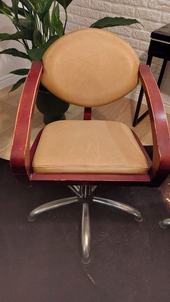 fotele fryzjerskie, krzesła fryzjerskie