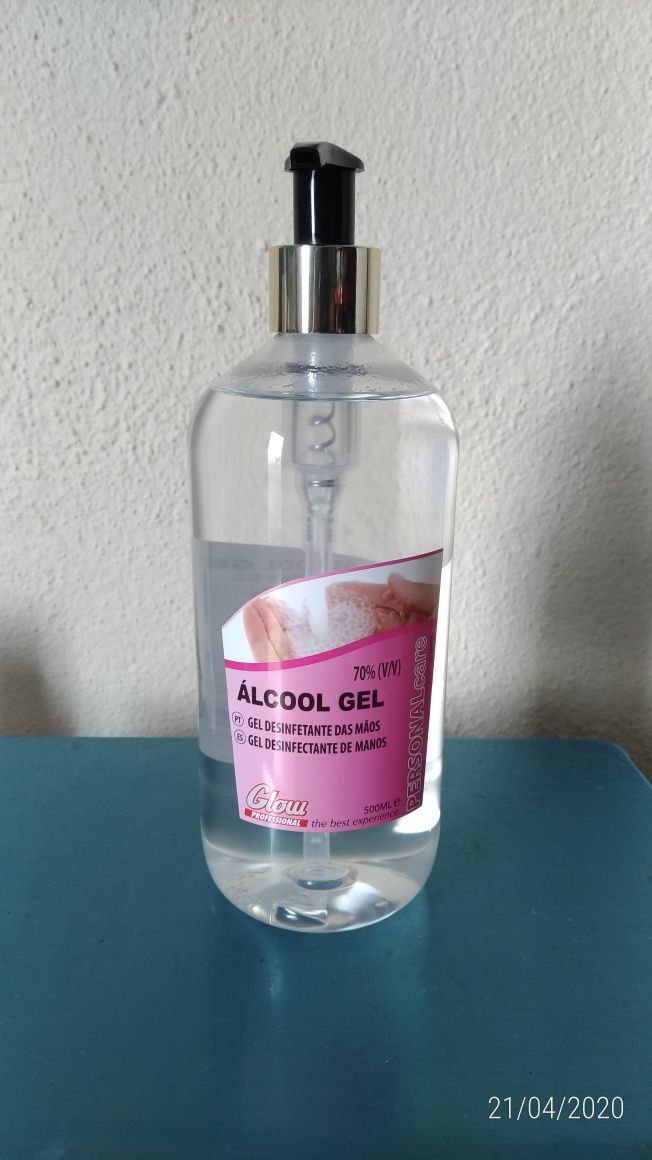 Álcool gel em embalagem de 500ml