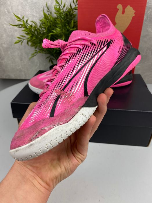 Buty piłkarskie halowe Puma Ultra Ultimate Court r. 42,5
