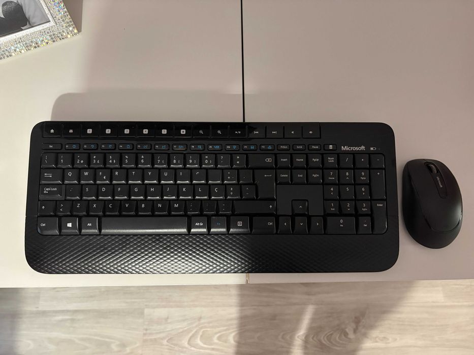 Teclado + Rato Microsoft sem fios