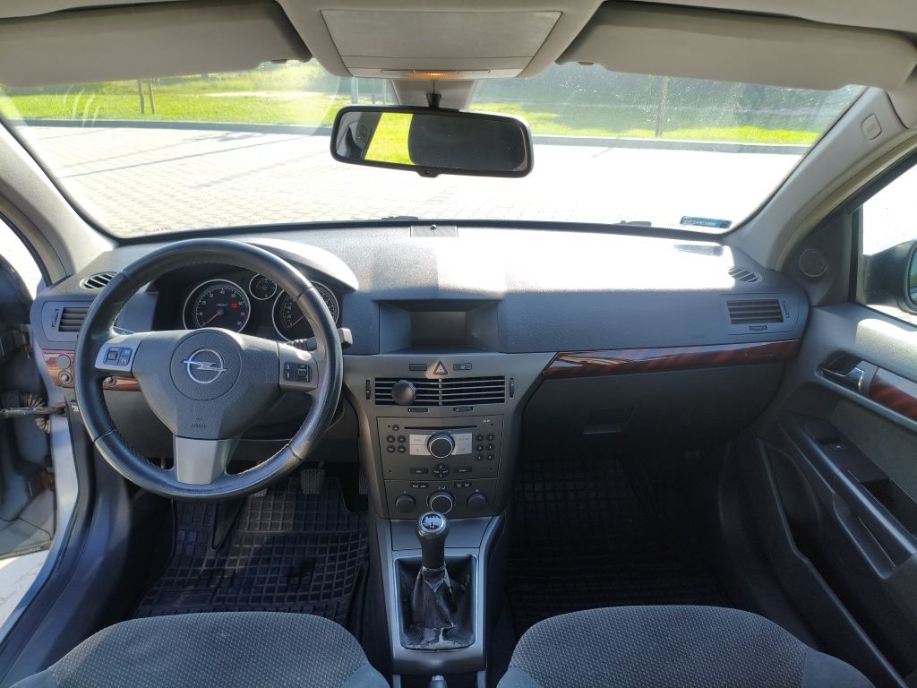 Opel Astra h 1.8 LPG kombi