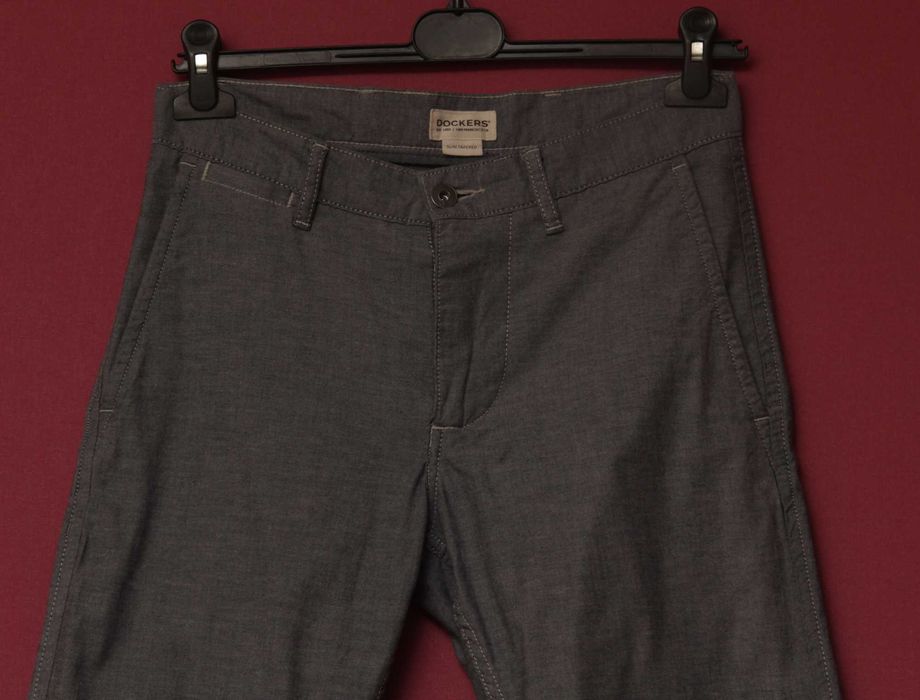 Dockers from Levis 28 slim trapped брючки из хлопка подстреленные.