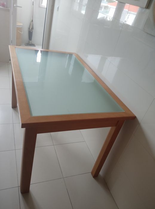 Mesa madeira faia e vidro temperado (130X80)