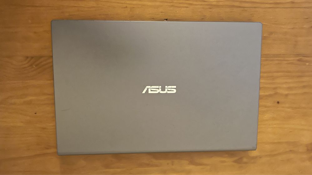 Notebook ASUS X515E – 128GB SSD – ligando, mas com defeito na tela
