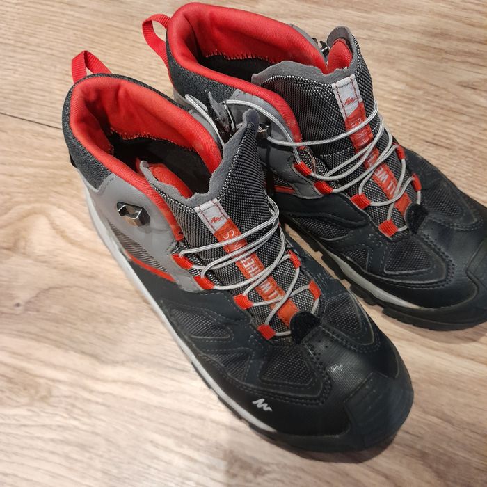 Obuwie w  góry. Trekingowe. Jesień.