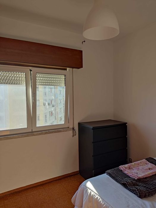 T1 - Monte Abraão - mobilado