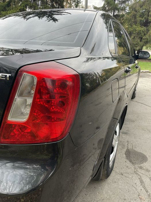 Chevrolet lacetti 2012 рік.в рідній фарбі.