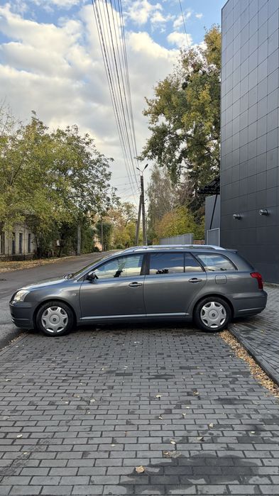 Toyota Avensis 2.0 дізель