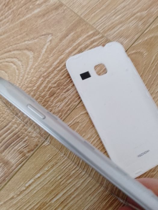 Продам телефон Samsung