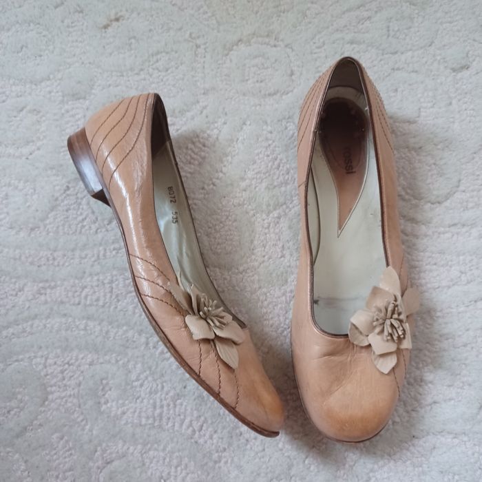 Buty firmy GINO ROSSI skórzane wygodne 39,5/ 25,5 cm/ salon 329 zł