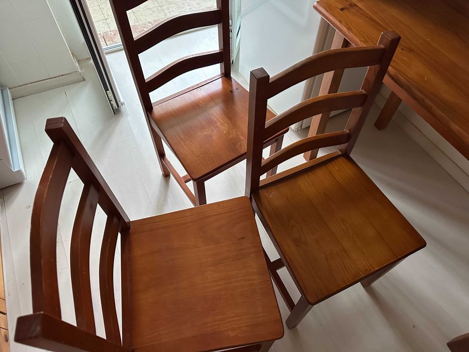 Mesa madeira cozinha + 3 cadeiras madeira