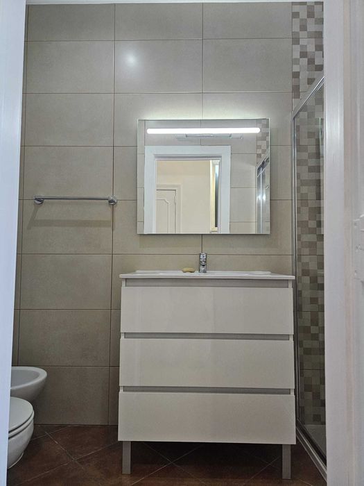 T1+1 Areeiro Mobilado