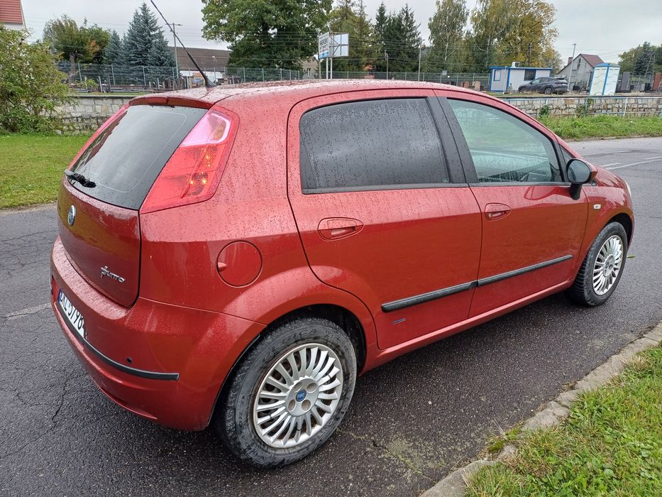 Fiat Grande Punto 2007r 1.4cn Benz klima 6 biegów 140tys przebiegu