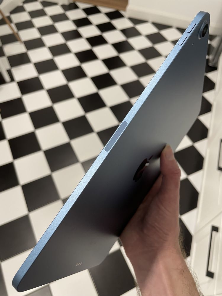 Новий Apple iPad Air M1 2022 (5th Gen) Blue 64 Gb Wi-Fi (MM9E3LL/A)