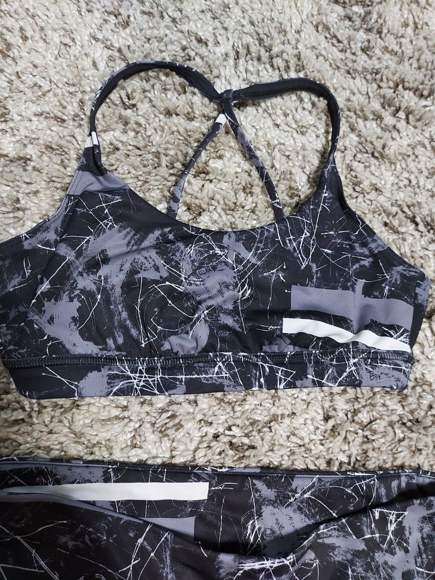 Костюм для тренировки Reebok
