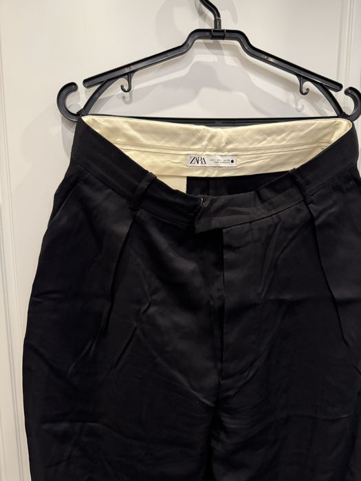 Штани Zara чорні струмуючі, прямі, ідеал