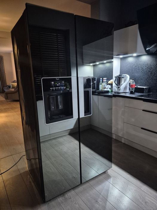 Lodówka Whirlpool WSG5588A+M side by side