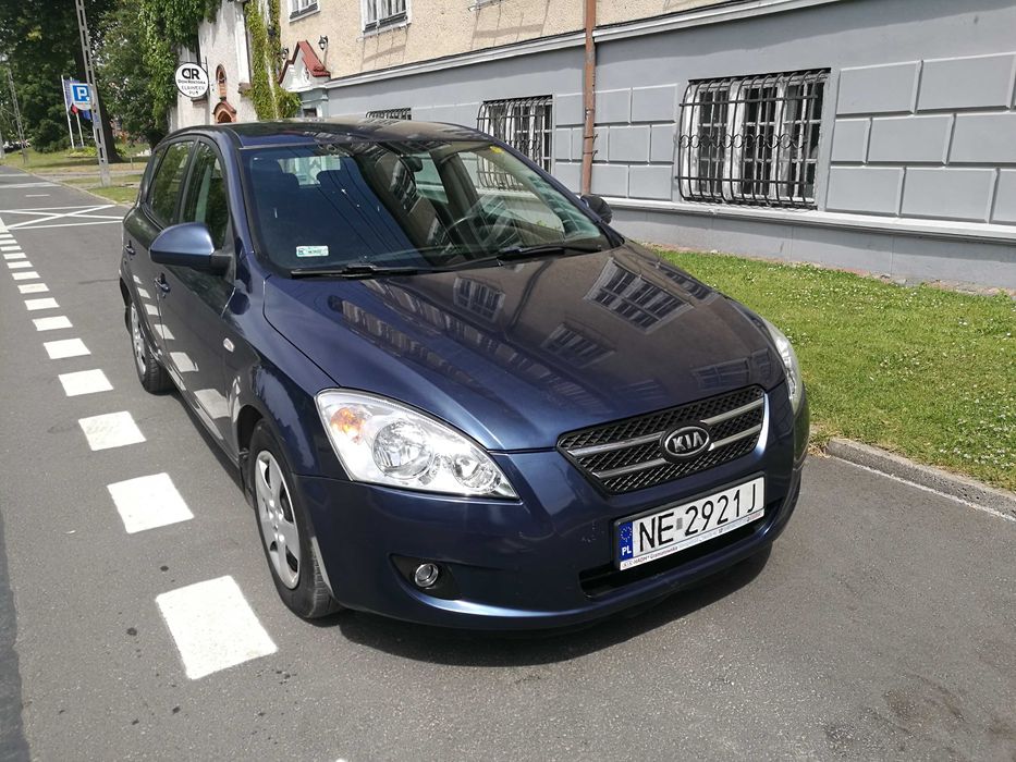 KIA CEED  5 drzwi.  r2008, poj 2.0 diesel. Polski Salon. Opłaty 2026r