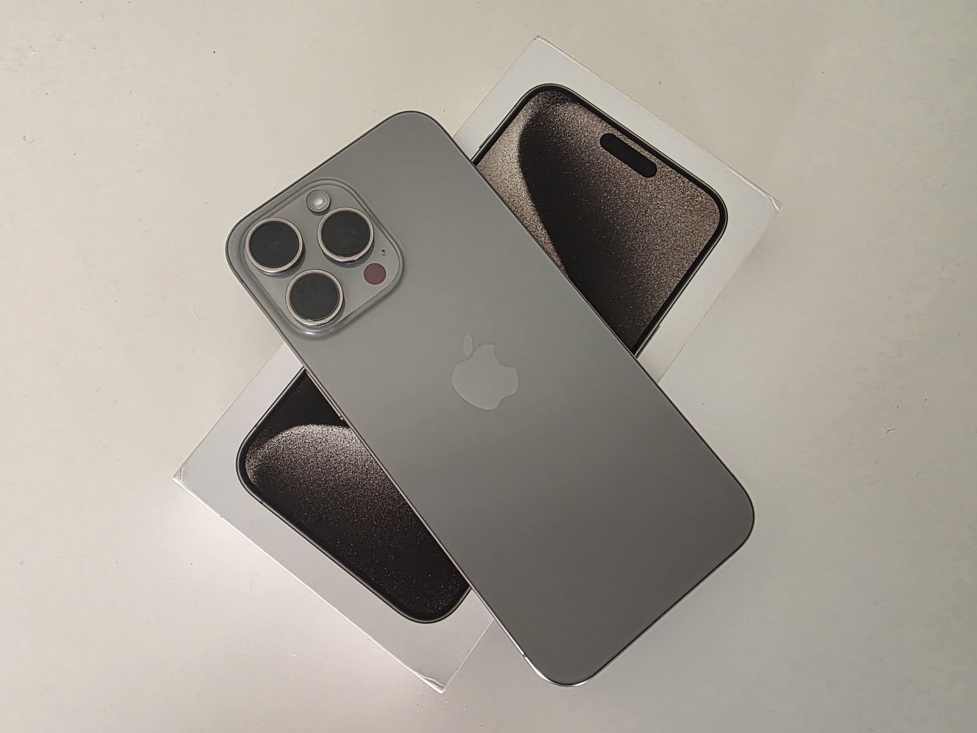 iPhone 15 Pro Max