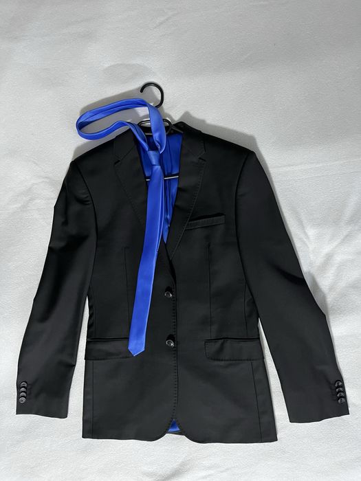 Garnitur młodzieżowy Bytom + krawat rozmiar 176 - 180 czarny