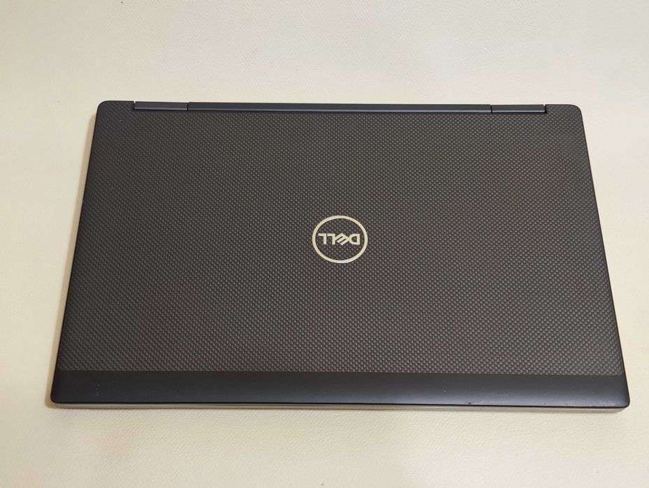 Ноутбук Dell Precision 7530 15,6" IPS XEON E-2176M/16Gb/256SSD/P2000