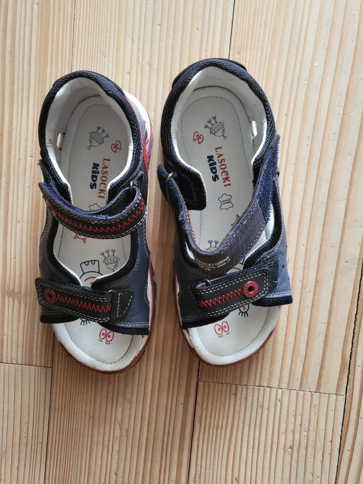 Skórzane sandałki  firmy Lasocki dla chłopca rozmiar 30
