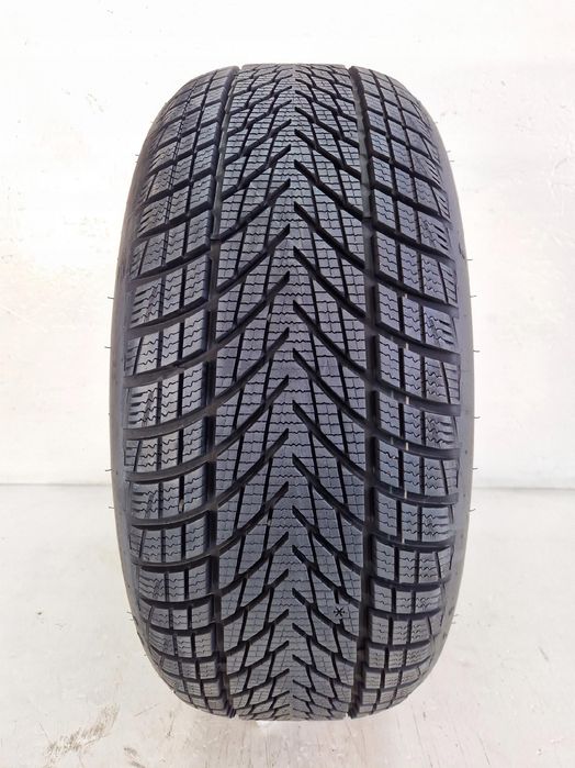Opona Goodyear Ultra Grip Performance 3 235/45r18 98H