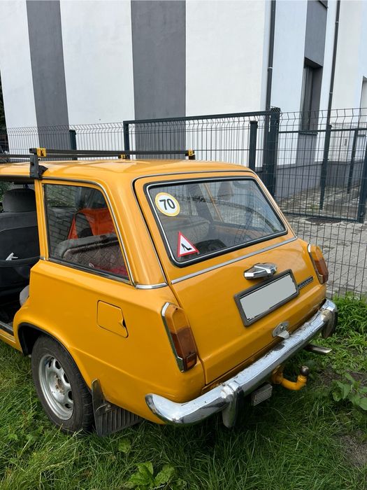 Легковий автомобіль