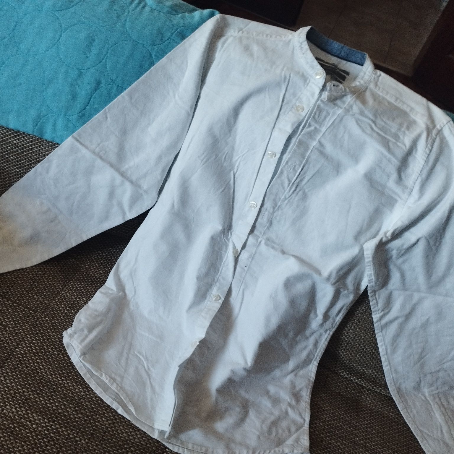 Roupa de rapaz como nova