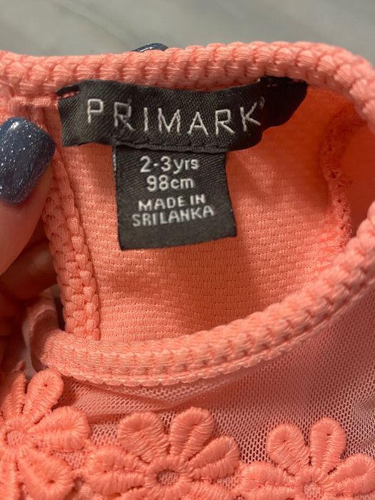 Ніжна сукня для дівчинки