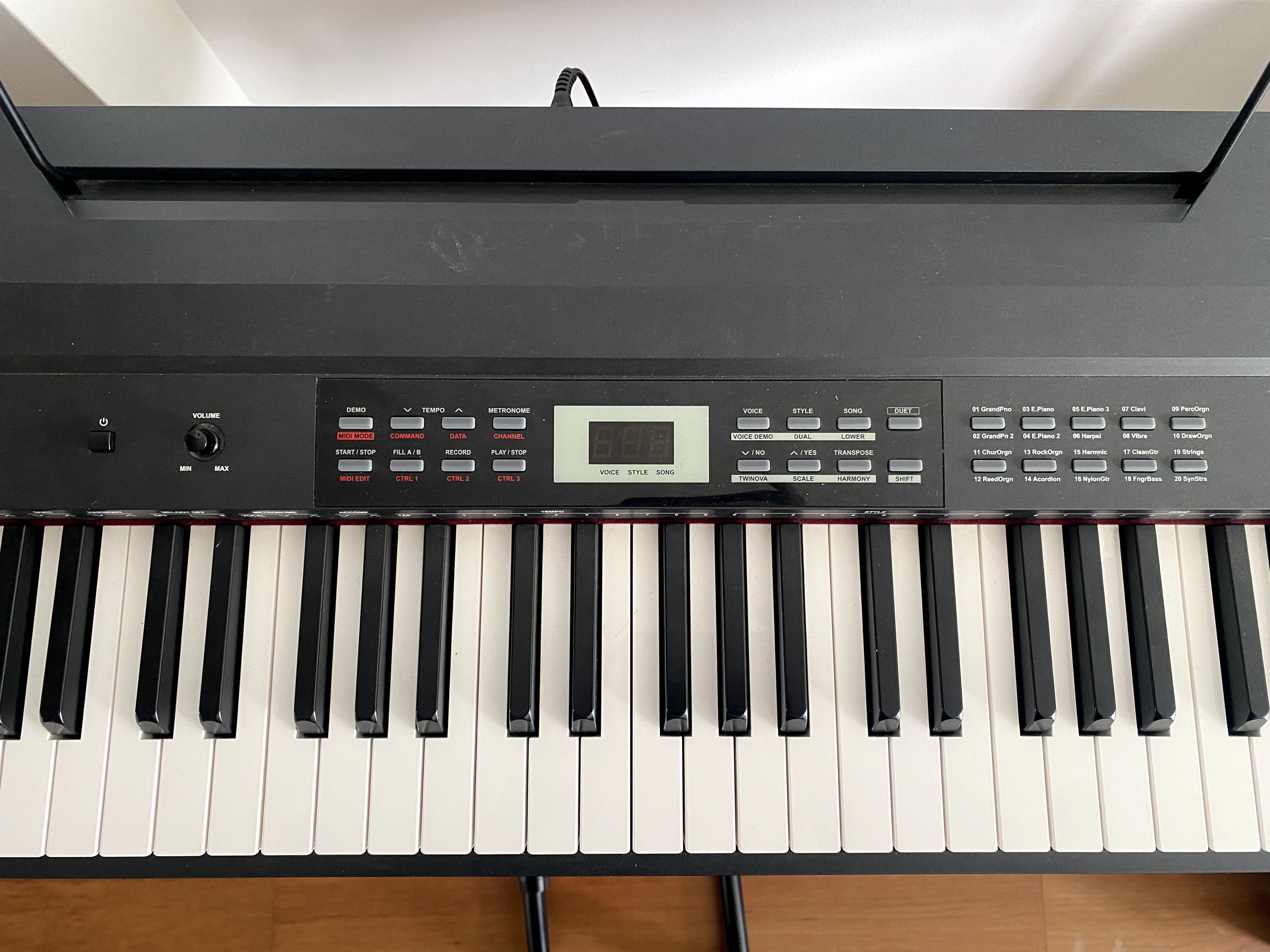 Teclado profissional - Thomann DP-26
