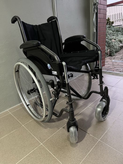 Wózek inwalidzki nowy