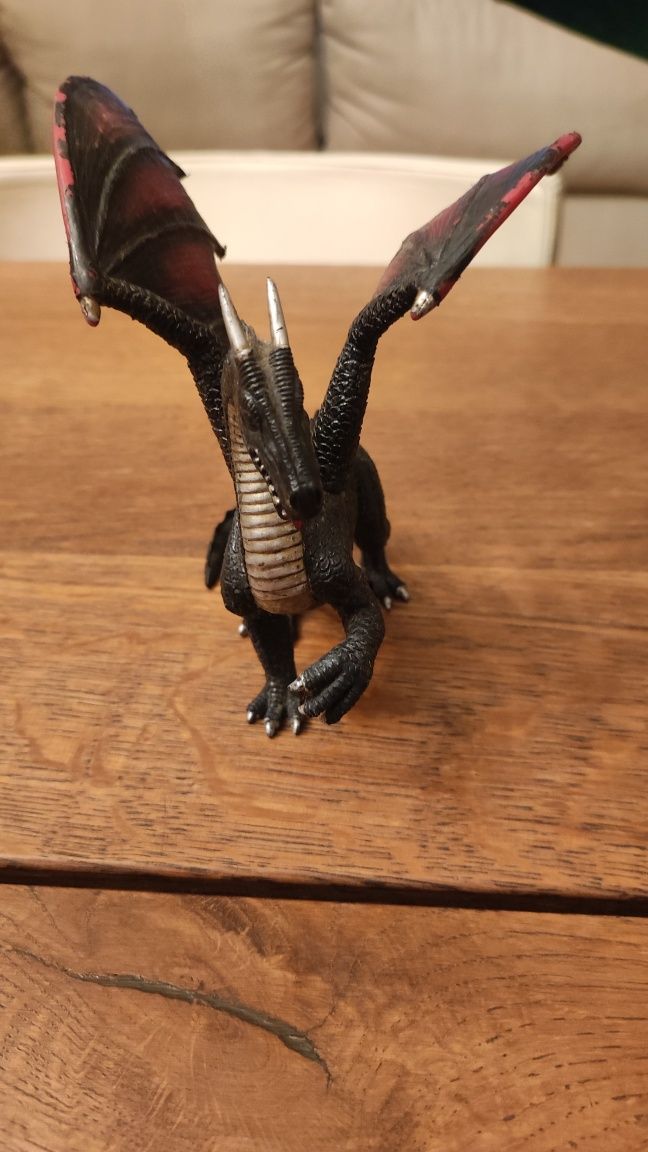 Figura Dragão de Aço da Mojo