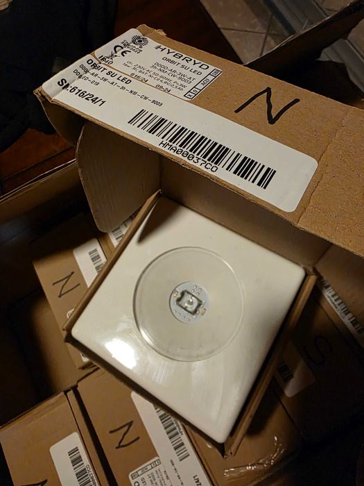 Lampy LED Zewnętrzne Białe Nowe Karton Zestaw