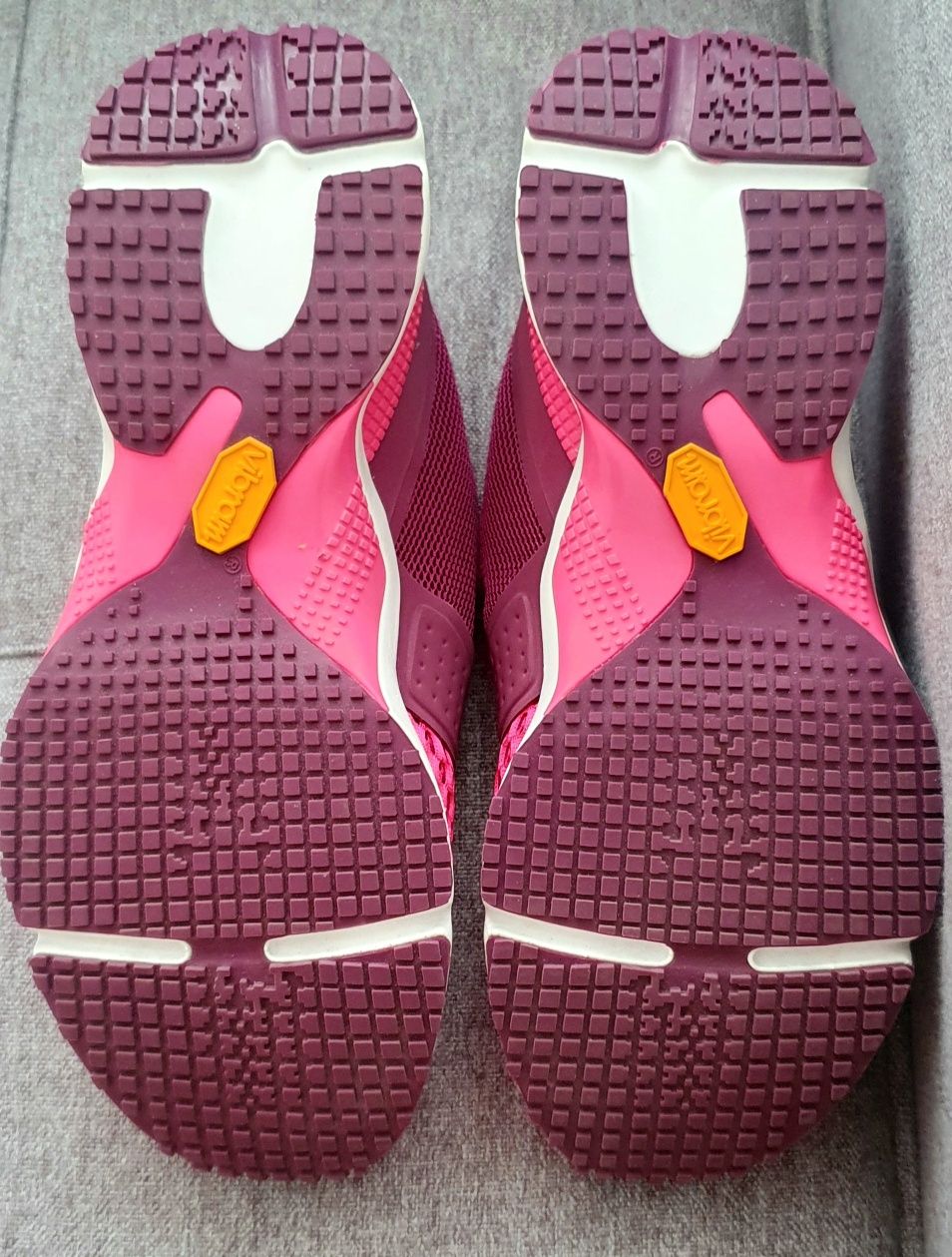 4F buty do biegania damskie MoonRunner różowe r. 36
4F buty do biegani