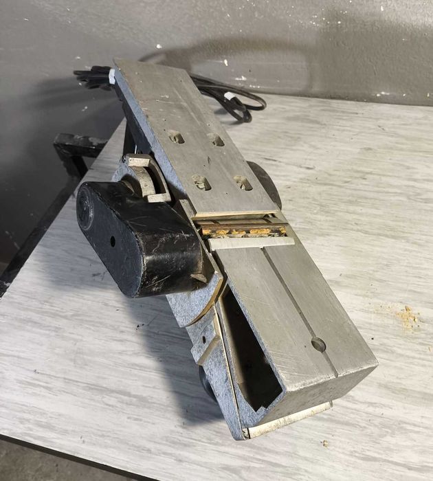 Strug elektryczny 100 mm