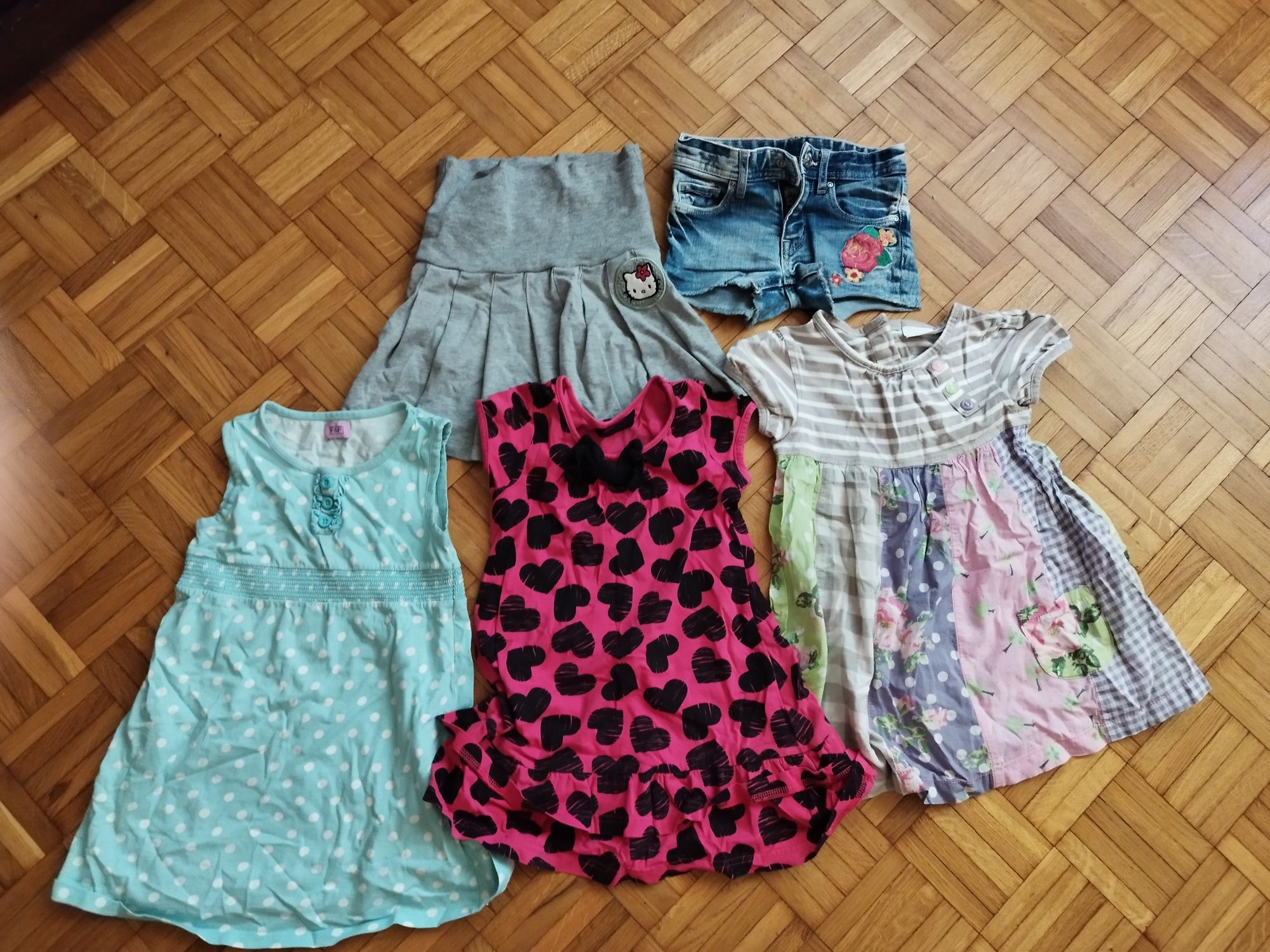 Zestaw letnich ubrań dla dziewczynki 3,4 lata