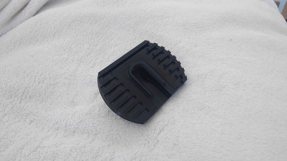 Rover 75 podkładka pod lewarek, zaślepka progu - 4 sztuki