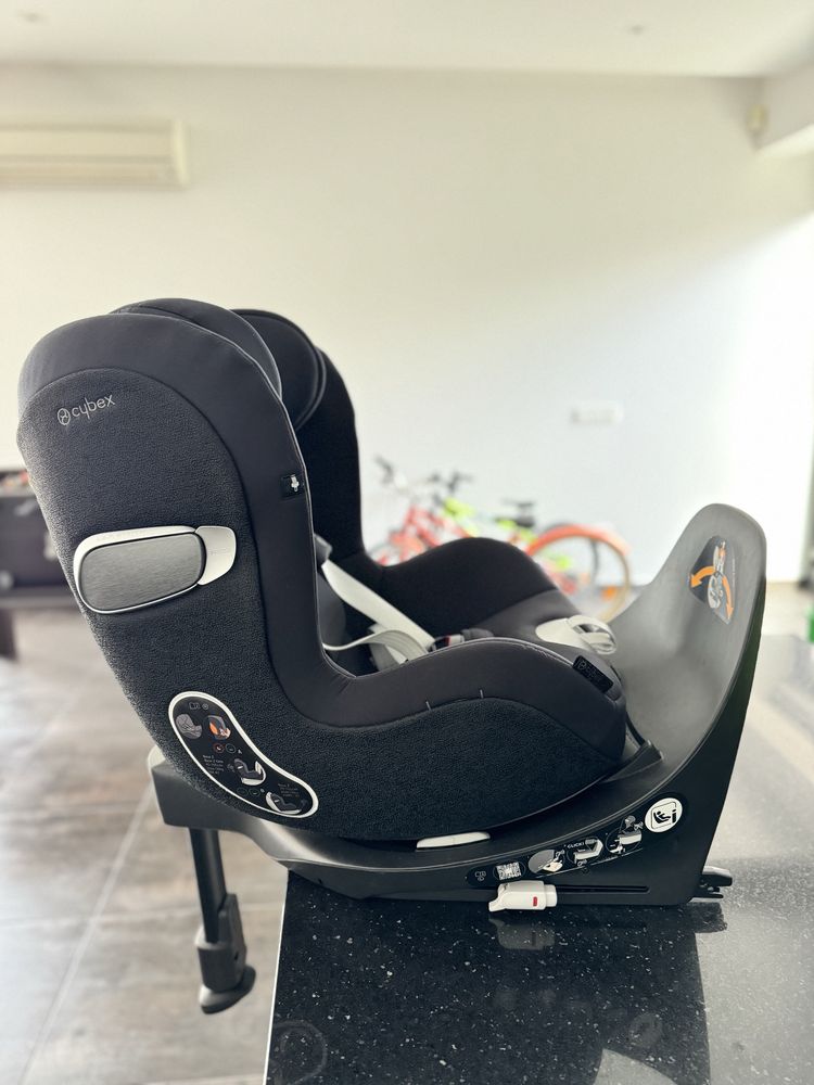 Sirona Z I-size Deep Black + Base Isofix