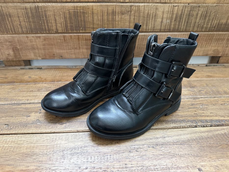 Buty botki czarne 31