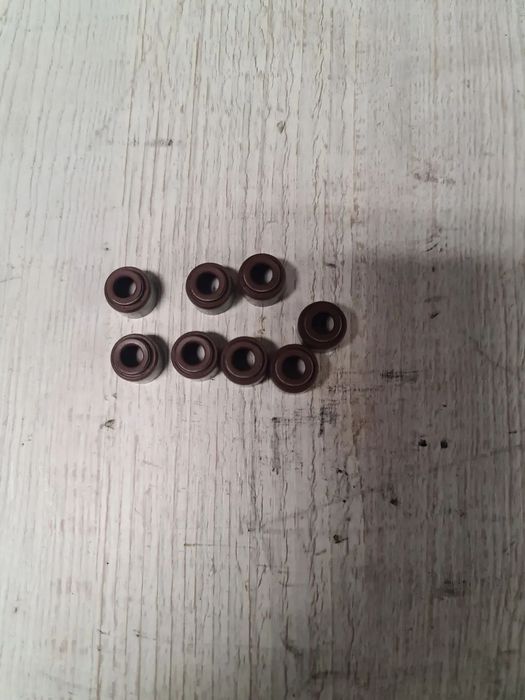 MITSUBISHI/KIA/HYUNDAI 2,5 TD-8V(4D56/D4BH) - USZCZELNIACZ TRZONKA ZAWORU