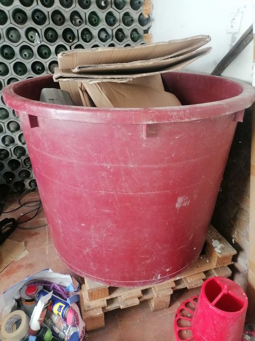 Dornas plásticas para vinho