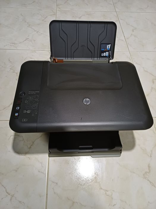Impressora HP Deskjet 2050 A