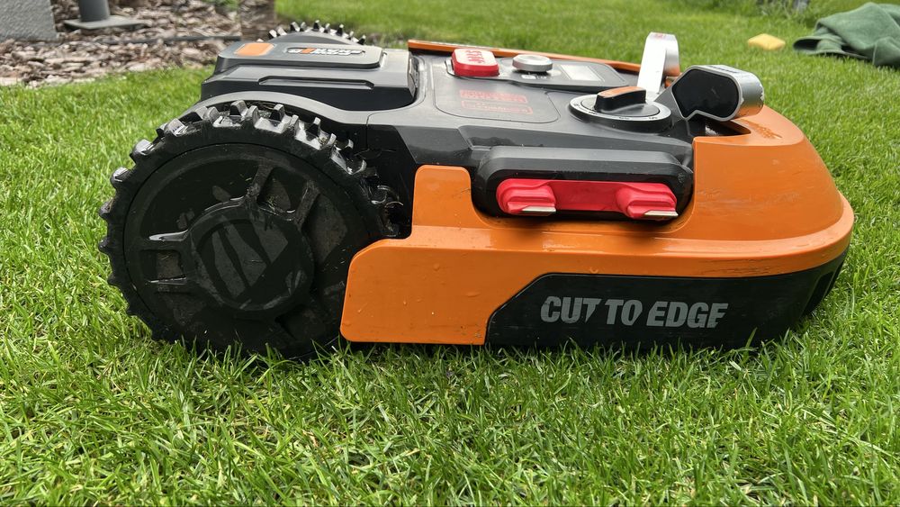 Robot koszący Worx Landroid 167E ACS M700 plus
