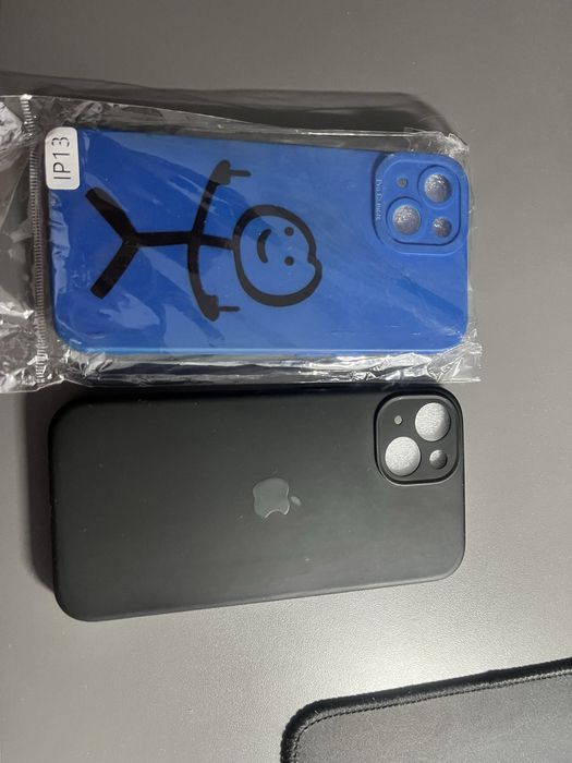 Продам чехол на айфон 13