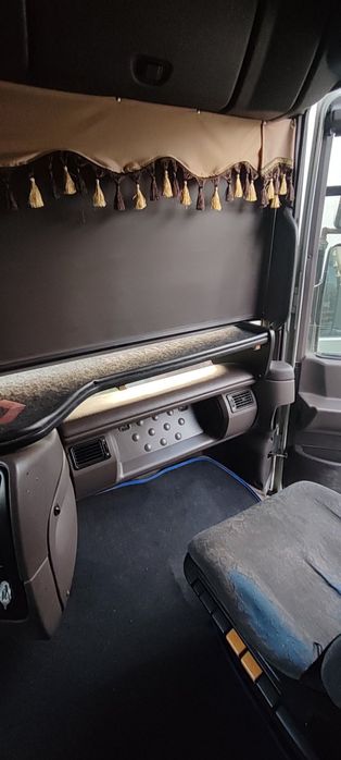 Тягач Renault Magnum