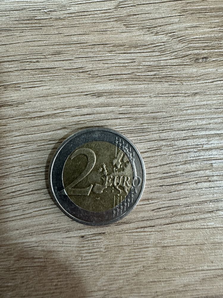 Vendo moeda de 2 euros de malta 2015